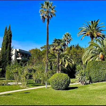 Apartment Magnifique Et Grand Studio, Piscine, Parking, Tres Calme De Standing *