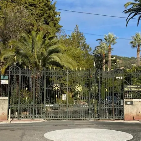 Magnifique Et Grand Studio, Piscine, Parking, Tres Calme De Standing Apartment Cannes
